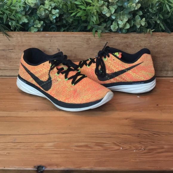 Nike Shoes - Nike flyknit lunar 3